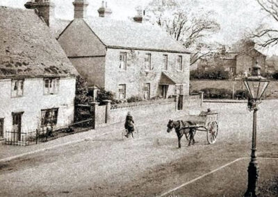 The Green, Corringham Road, Formerly School Lane and Wharf Road with the Doctor’s House in 1914. Note the New Gas Lamp on the Road Island