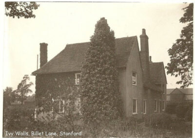 Stanford Le Hope - Billet Lane, Ivy Walls